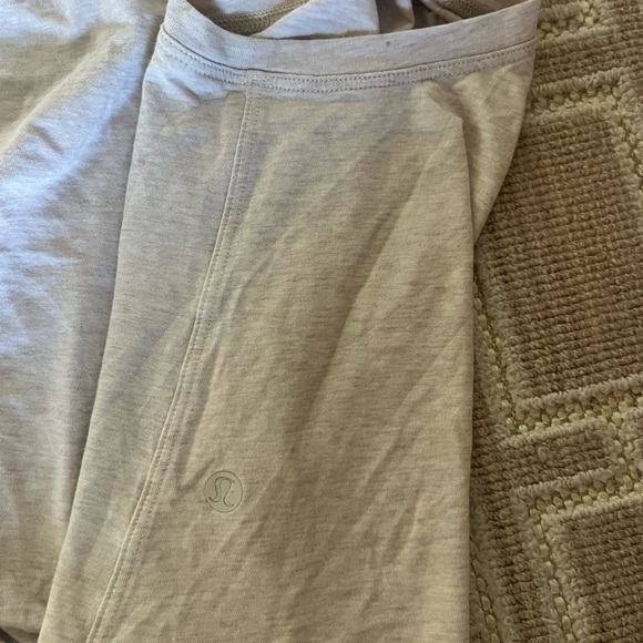 Lululemon restore tie crop tank cream - Picture 3 of 3